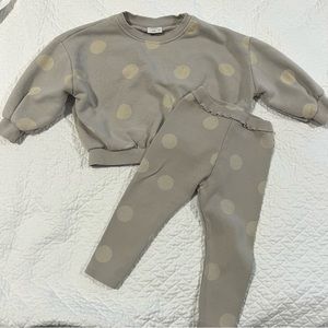 Zara Baby Girl Set - Size 18–24 months. Great condition.